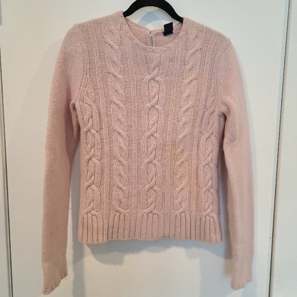GAP Women's cabled sweater
